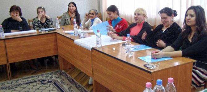 Training course on growing civic participation among a number of Roma leaders in Moldova