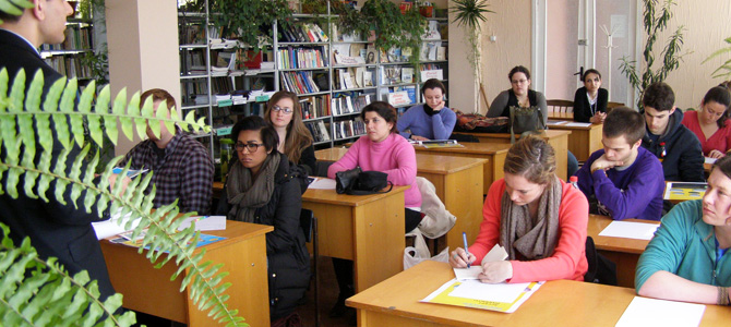 Studenții americani în vizită la Zîrnești Studenții americani în vizită la Zîrnești