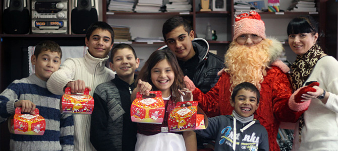 (Română) Moș Crăciun îi premiază pe cei activi!