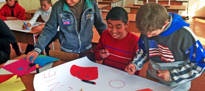 De ce nu împreună cu copiii romi